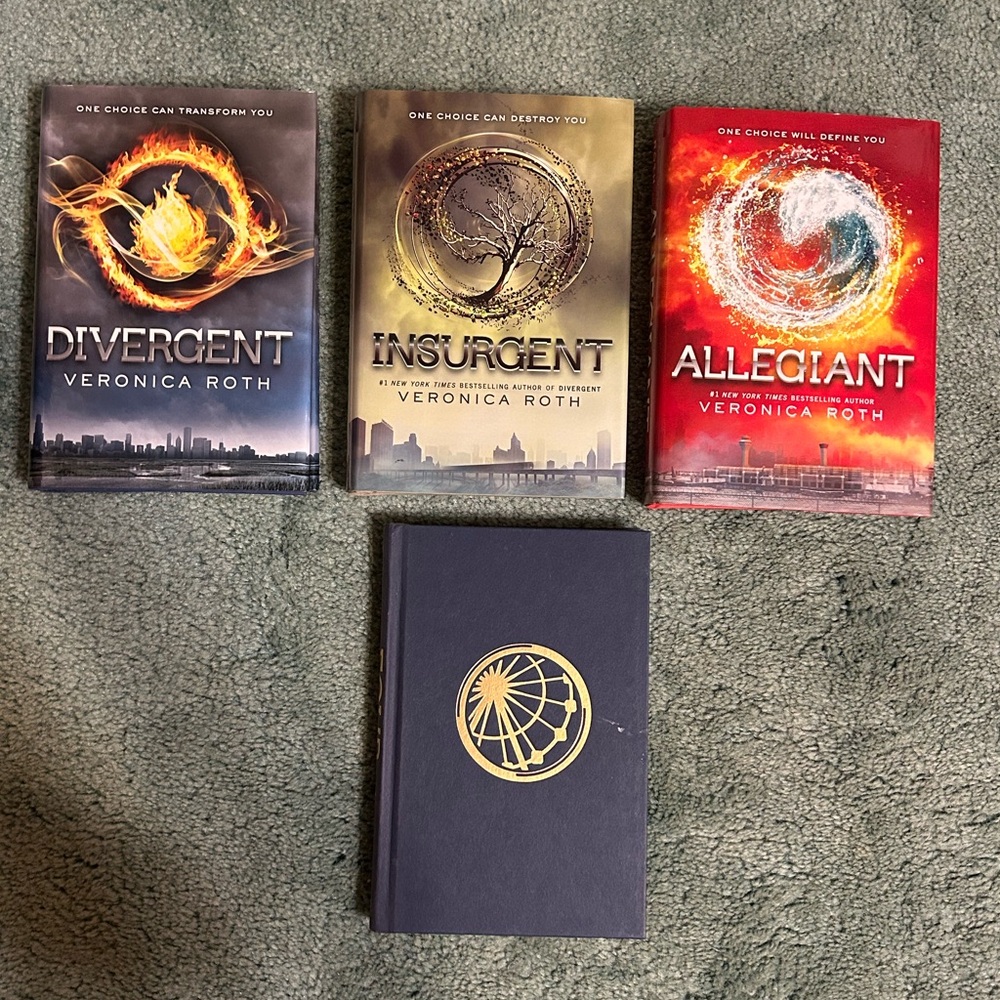 Full Divergent Series by Veronica Roth